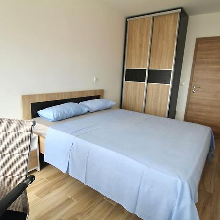 1Bd Sea View Apts Veliki Pjesak "Hajrudin" Добра-Вода Экстерьер фото